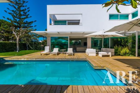 Villa for sale in Tróia, Grandola