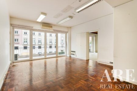 Apartment for sale in El Corte Inglés, Lisbon