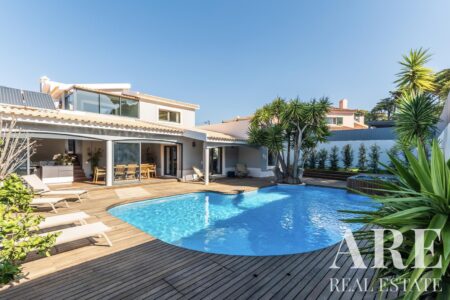 Villa for sale in Birre, Cascais