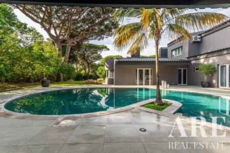 Villa for sale in Quinta da Marinha, Cascais