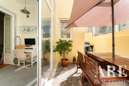 Apartment for sale in Junqueira, Lisbon